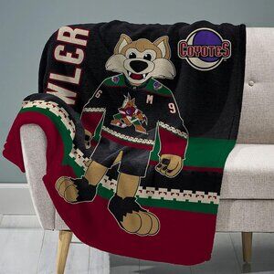NWT AZ Coyotes Howler Super Soft Throw 60"x80"